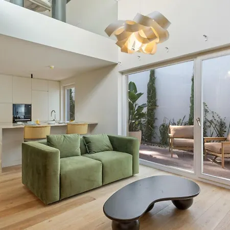 Luxury 2-bedroom Townhouse In Principe Real בית נופש