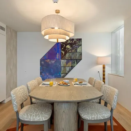 Luxury 2-bedroom Townhouse In Principe Real ליסבון